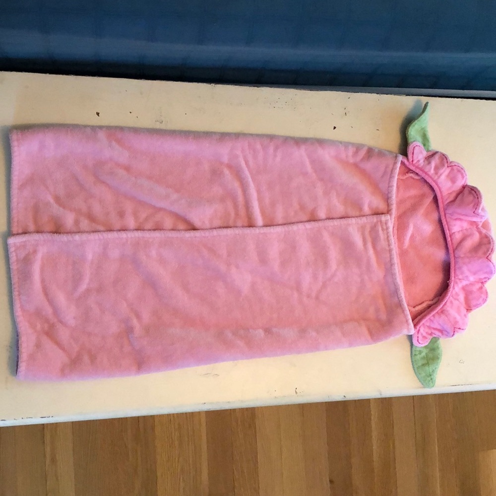 “Hannah” PB kids hooded towel 🌸